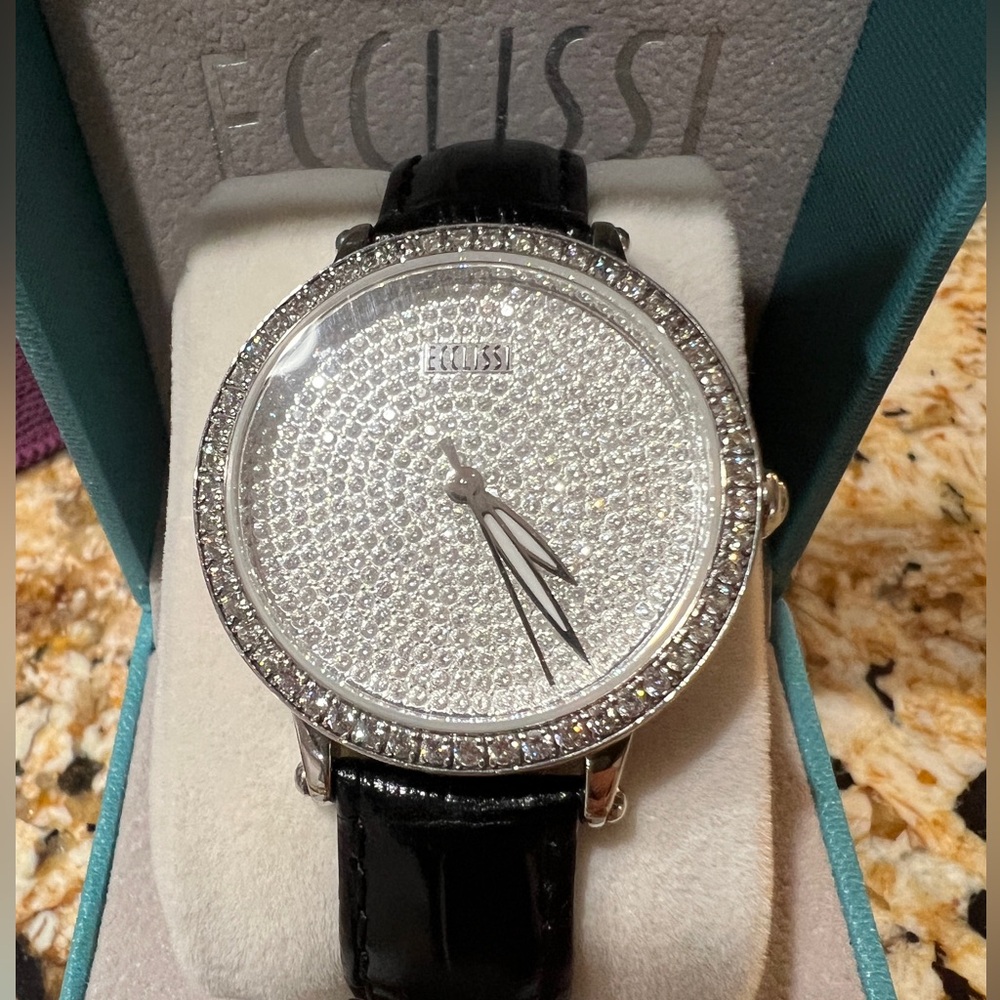 BRAND ECCLISSI WOMENS WATCH BEAUTIFUL MINT CONDITION WIITH NEW BATTERY REPL…